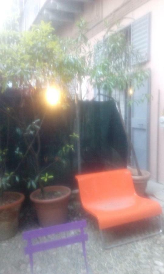 Central Apartment With Garden Milano Exteriör bild